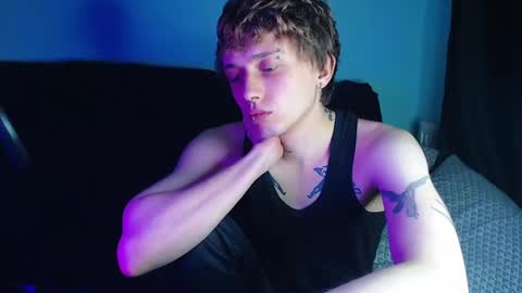 Snapshot of axxxturel chatting on 02.19.25 Ian skinny Slawa online show from 02.19.25