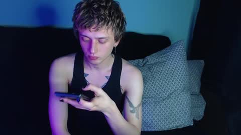 Snapshot of axxxturel chatting on 02.20.25 Ian skinny Slawa online show from 02.20.25