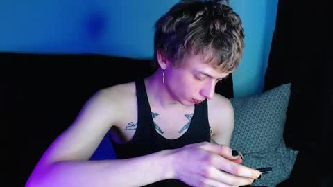 Snapshot of axxxturel chatting on 02.21.25 Ian skinny Slawa online show from 02.21.25