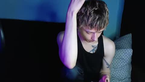 Snapshot of axxxturel chatting on 02.22.25 Ian skinny Slawa online show from 02.22.25