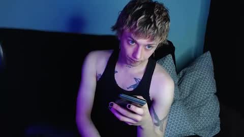 Snapshot of axxxturel chatting on 02.22.25 Ian skinny Slawa online show from 02.22.25