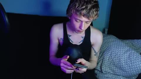 Snapshot of axxxturel chatting on 02.27.25 Ian skinny Slawa online show from 02.27.25