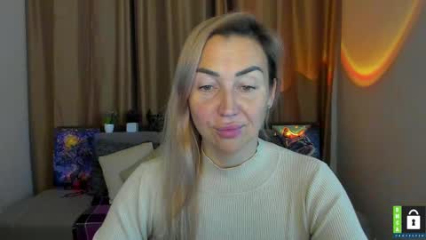 Jully online show from 11.22.25