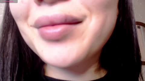 Snapshot of aya_moon chatting on 01.09.25 Aya Moon online show from 01.09.25