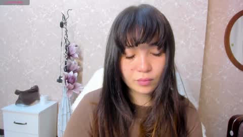 Snapshot of aya_moon chatting on 01.22.25 Aya Moon online show from 01.22.25