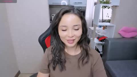 Snapshot of aya_moon chatting on 09.15.25 Aya Moon online show from 09.15.25