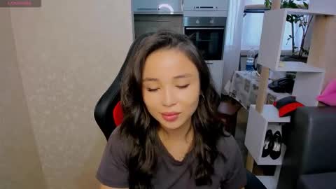 Snapshot of aya_moon chatting on 09.24.25 Aya Moon online show from 09.24.25