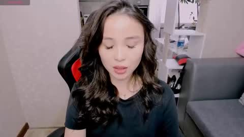 Snapshot of aya_moon chatting on 10.02.25 Aya Moon online show from 10.02.25