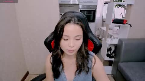 Snapshot of aya_moon chatting on 10.07.25 Aya Moon online show from 10.07.25