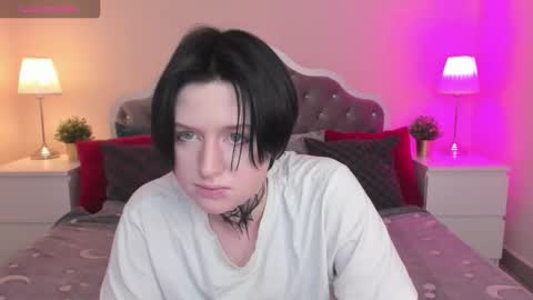 ayaks online show from 11.04.25