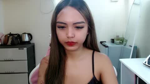 ayalvrs18 online show from 09.10.25