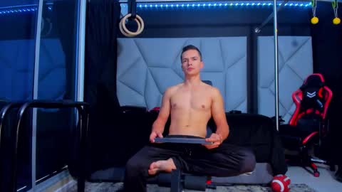 Ayden Miller online show from 11.06.25