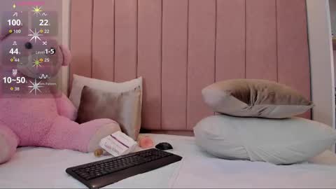 Ayelen Spacee online show from 10.03.25