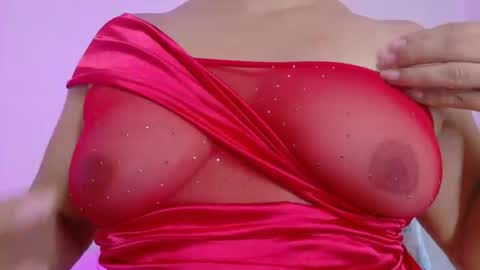 Snapshot of ayheleen_sexygirl3 chatting on 06.25.26 Mariana online show from 06.25.26