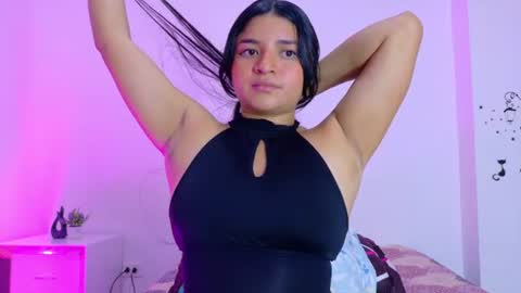 Snapshot of ayheleen_sexygirl3 chatting on 07.19.26 Mariana online show from 07.19.26