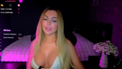  Ayla Demir  online show from 04.10.26