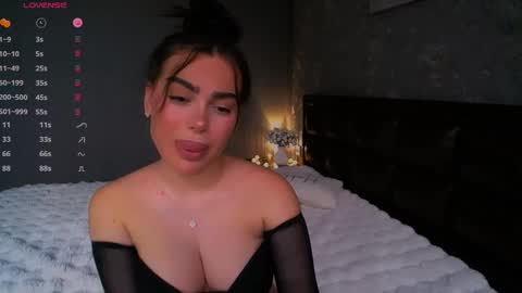 Ayla online show from 01.12.25