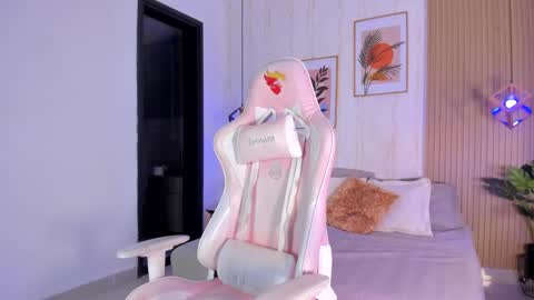 Ayleen online show from 01.06.26