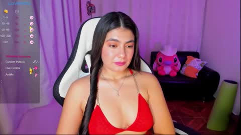 Snapshot of aylenmiller_ chatting on 09.26.25 Aylen online show from 09.26.25