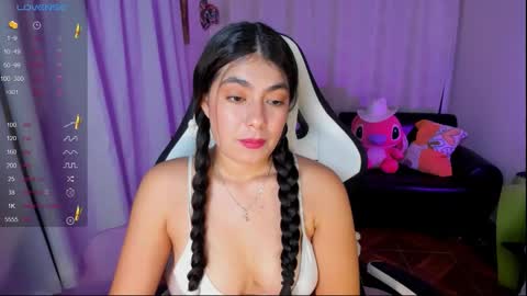 Snapshot of aylenmiller_ chatting on 10.23.25 Aylen online show from 10.23.25