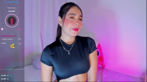 Snapshot of aylenmiller_ chatting on 11.21.25 Aylen online show from 11.21.25