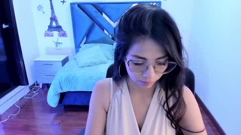 Aylin online show from 01.13.25