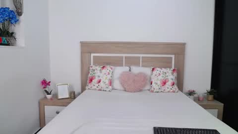 Aylin Ross online show from 11.17.25