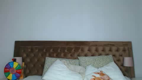 Aylin online show from 10.17.25