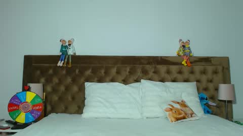 Aylin online show from 12.17.25