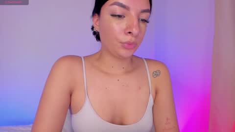 Aylin  online show from 02.22.25