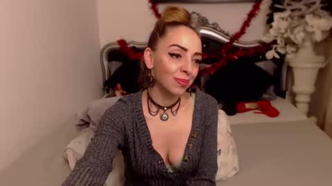 Snapshot of aylynrichard chatting on 12.30.24 aylynrichard online show from 12.30.24