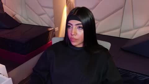 Aysel online show from 10.05.25