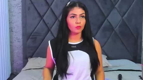 Ayshel  online show from 10.12.25