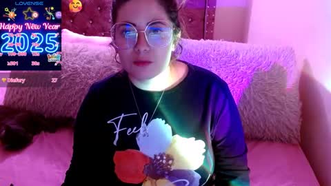 Snapshot of azamy_12 chatting on 01.08.25 Amanda online show from 01.08.25