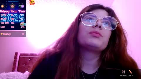 Snapshot of azamy_12 chatting on 01.08.25 Amanda online show from 01.08.25