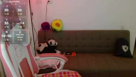 Azu  online show from 04.11.26