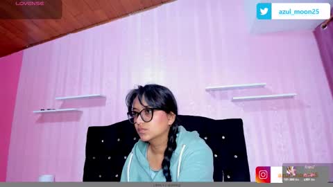 Snapshot of azul_moon chatting on 09.10.25 azul_moon online show from 09.10.25