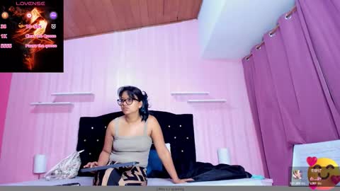 Snapshot of azul_moon chatting on 09.13.25 azul_moon online show from 09.13.25