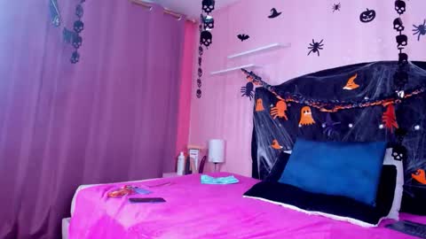 azul_moon online show from 10.31.25