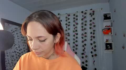 Snapshot of azumi_saan chatting on 10.06.25 azumi saan online show from 10.06.25