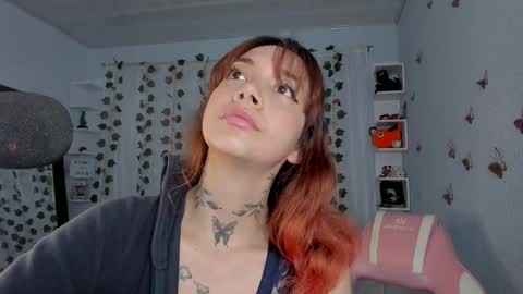 Snapshot of azumi_saan chatting on 10.10.25 azumi saan online show from 10.10.25