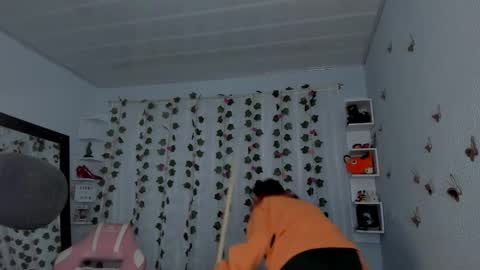 Snapshot of azumi_saan chatting on 10.16.25 azumi saan online show from 10.16.25