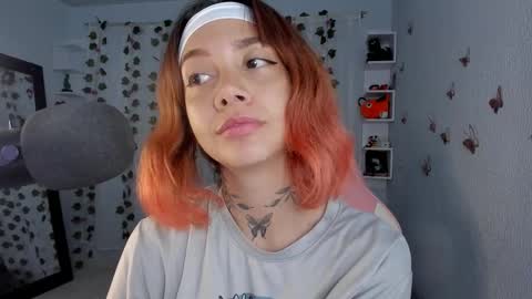 Snapshot of azumi_saan chatting on 10.25.25 azumi saan online show from 10.25.25