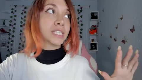 Snapshot of azumi_saan chatting on 10.29.25 azumi saan online show from 10.29.25