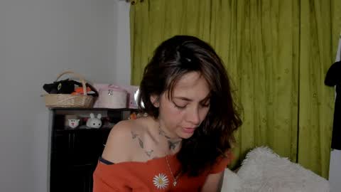 azumi saan online show from 04.08.26