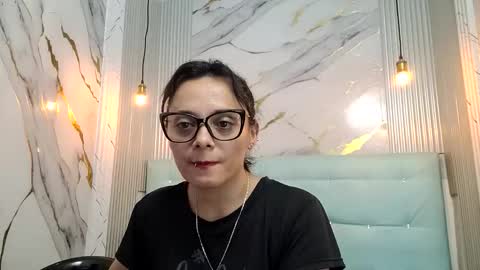 Snapshot of azura_lion chatting on 05.30.26 azura lion online show from 05.30.26