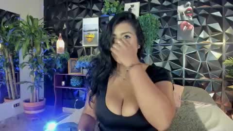 Azuraby online show from 10.17.25