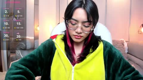 Azura online show from 12.16.24