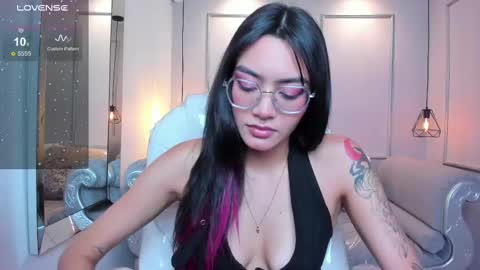 Azura online show from 09.22.25