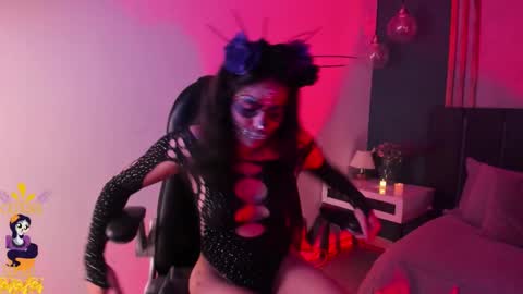 Azurra  online show from 10.29.25